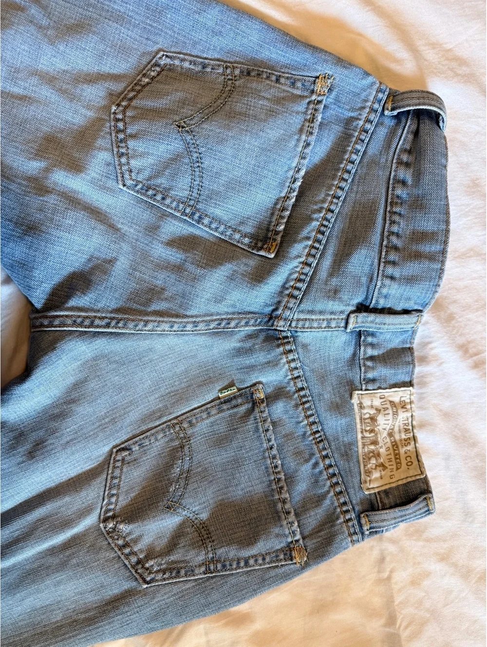 Levi’s vintage straight 539 denim jeans 100% organic cotton 30 x 32